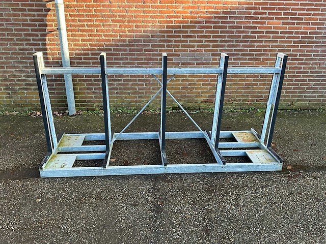 2-zijdige glasbok 240x80x113cm - afbeelding 1 van  4