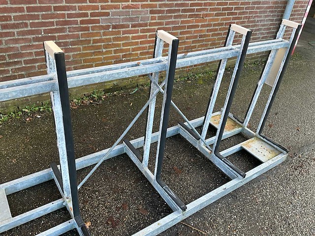 2-zijdige glasbok 240x80x113cm - afbeelding 4 van  4