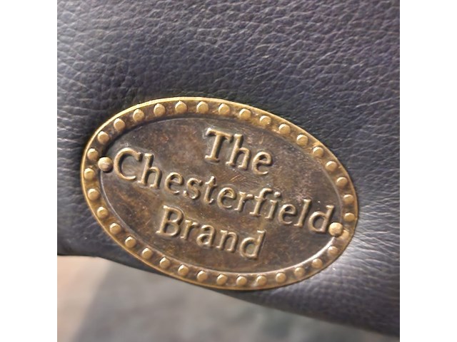 2-zits bank chesterfield, bolton, zwart - afbeelding 4 van  5