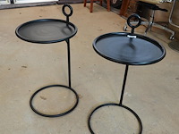 2 zwarte metalen bijzettafels - afbeelding 1 van  5