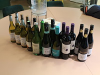 20 flessen diverse wijnen w.o. chardonnay en merlot. - afbeelding 1 van  3