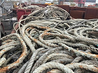 20 ft. opslagcontainer “blauw” met scheepstrossen - afbeelding 3 van  3