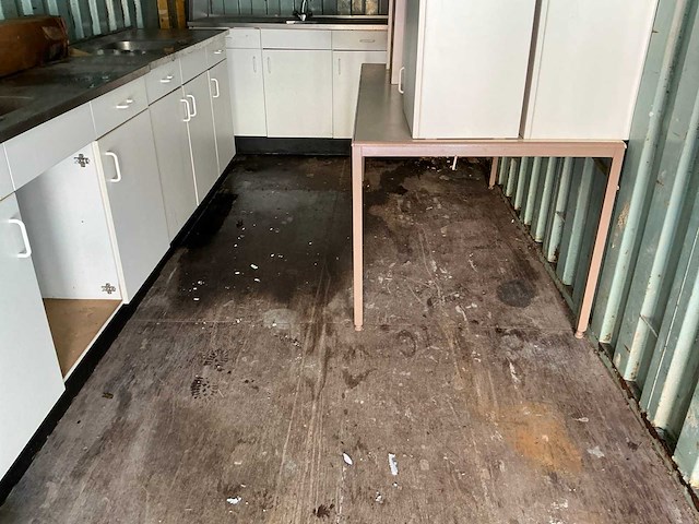 20 ft. opslagcontainer met inhoud - afbeelding 8 van  17