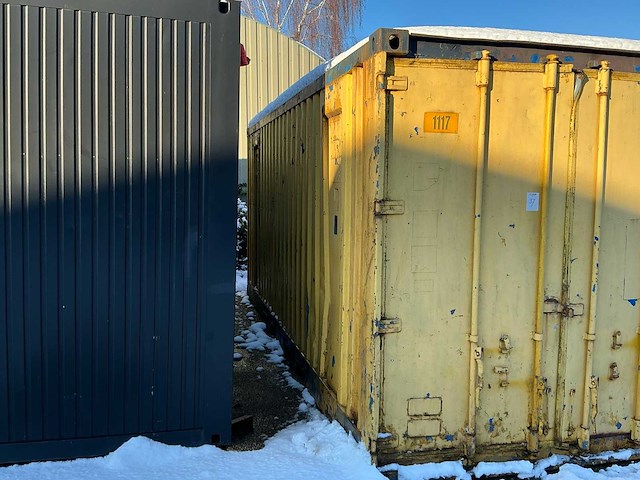 20 ft. opslagcontainer met inhoud - afbeelding 1 van  1