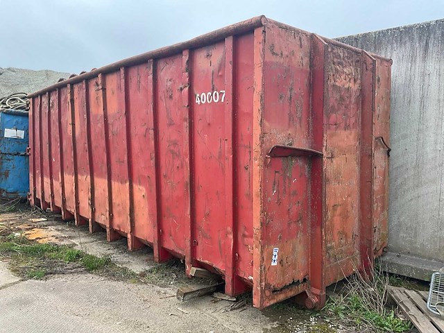 20 ft. opslagcontainer “rood” met scheepstrossen - afbeelding 1 van  7