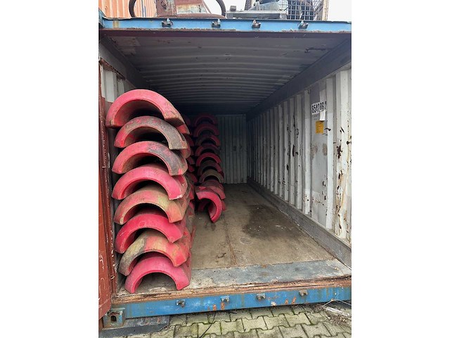 20 ft zeecontainer & diverse drijvers - afbeelding 5 van  7