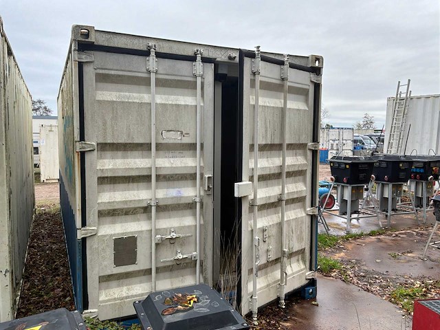 20 ft zeecontainer - afbeelding 15 van  18