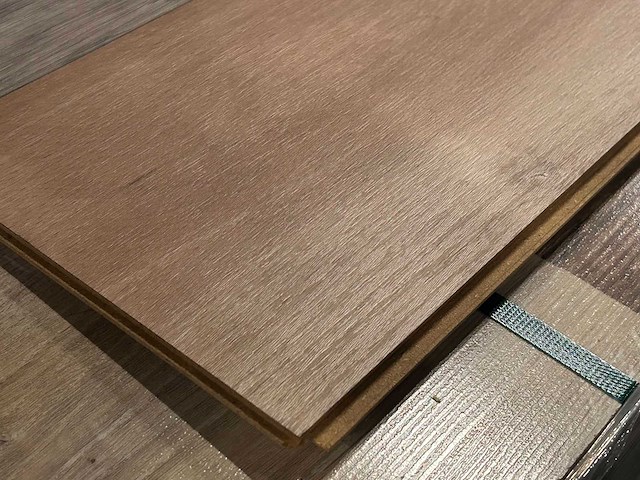 20 m2 mixpallet laminaat plank - afbeelding 2 van  3