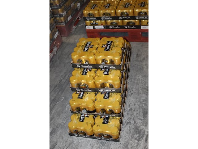 20 twelvepacks hertog jan bier 0,33cl. 240 blikken. tht 4-2026. bod inclusief statiegeldwaarde van 36 euro. - afbeelding 2 van  2
