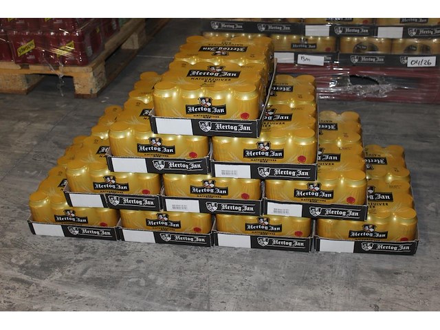 20 twelvepacks hertog jan bier 0,33cl. 240 blikken. tht 4-2026. bod inclusief statiegeldwaarde van 36 euro. - afbeelding 1 van  2