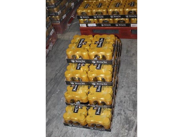 20 twelvepacks hertog jan bier 0,33cl. 240 blikken. tht 4-2026. bod inclusief statiegeldwaarde van 36 euro. - afbeelding 2 van  2