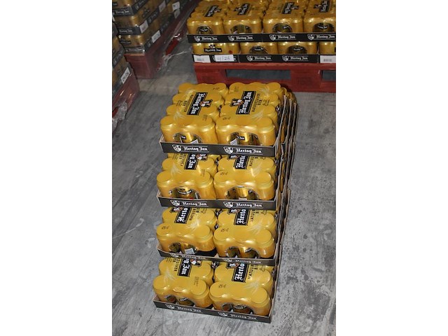 20 twelvepacks hertog jan bier 0,33cl. 240 blikken. tht 4-2026. bod inclusief statiegeldwaarde van 36 euro. - afbeelding 2 van  2