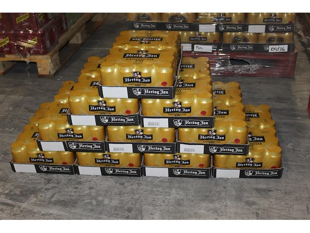 20 twelvepacks hertog jan bier 0,33cl. 240 blikken. tht 4-2026. bod inclusief statiegeldwaarde van 36 euro. - afbeelding 1 van  2