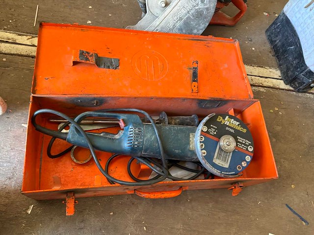 200 bosch haakse slijpmachine - afbeelding 1 van  4