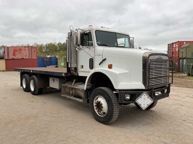 200 freightliner vrachtwagen - afbeelding 18 van  20