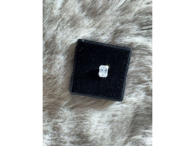 2.00 karaat emerald (gecertificeerd) - afbeelding 1 van  9