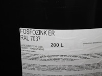 200 liter vat / drum primer fosfozink er ral7037. tht 12-2026. let op: kavel is onderdeel van combinatiekav... onderdeel van combinatiekavel combinatie van 3 drums verf duocoat en 2 drums primer fosfozink er ral7037. kavels u031 t/m u035 - afbeelding 3 van  3