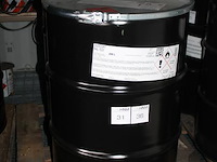 200 liter vat / drum verf duocoat ral7037. tht 5-2027. let op: kavel is onderdeel van combinatiekavel u036. onderdeel van combinatiekavel combinatie van 3 drums verf duocoat en 2 drums primer fosfozink er ral7037. kavels u031 t/m u035 - afbeelding 2 van  3