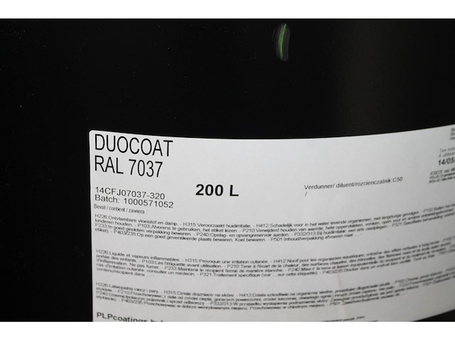 200 liter vat / drum verf duocoat ral7037. tht 5-2027. let op: kavel is onderdeel van combinatiekavel u036. onderdeel van combinatiekavel combinatie van 3 drums verf duocoat en 2 drums primer fosfozink er ral7037. kavels u031 t/m u035 - afbeelding 3 van  3