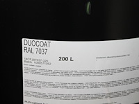 200 liter vat / drum verf duocoat ral7037. tht 5-2027. let op: kavel is onderdeel van combinatiekavel u036. onderdeel van combinatiekavel combinatie van 3 drums verf duocoat en 2 drums primer fosfozink er ral7037. kavels u031 t/m u035 - afbeelding 3 van  3