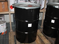 200 liter vat / drum verf duocoat ral7037. tht 5-2027. let op: kavel is onderdeel van combinatiekavel u036. onderdeel van combinatiekavel combinatie van 3 drums verf duocoat en 2 drums primer fosfozink er ral7037. kavels u031 t/m u035 - afbeelding 1 van  3