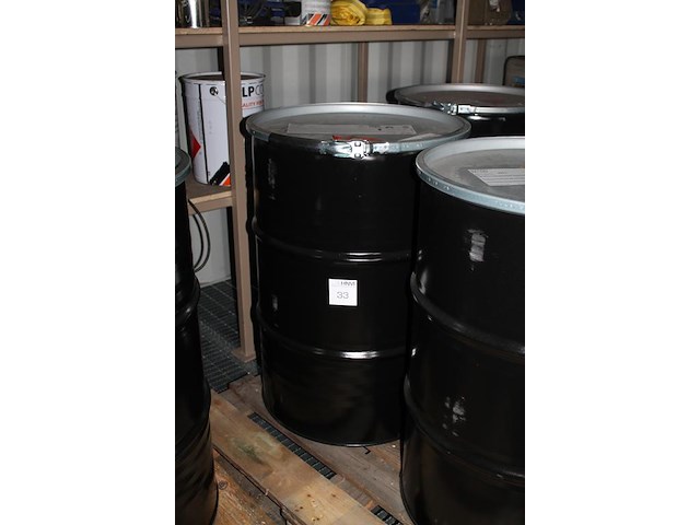 200 liter vat / drum verf duocoat ral7037. tht 5-2027. let op: kavel is onderdeel van combinatiekavel u036. onderdeel van combinatiekavel combinatie van 3 drums verf duocoat en 2 drums primer fosfozink er ral7037. kavels u031 t/m u035 - afbeelding 2 van  3