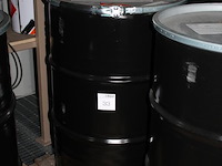 200 liter vat / drum verf duocoat ral7037. tht 5-2027. let op: kavel is onderdeel van combinatiekavel u036. onderdeel van combinatiekavel combinatie van 3 drums verf duocoat en 2 drums primer fosfozink er ral7037. kavels u031 t/m u035 - afbeelding 2 van  3