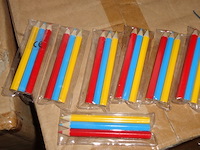 200 sets van 3 kleurpotloodjes - afbeelding 2 van  3