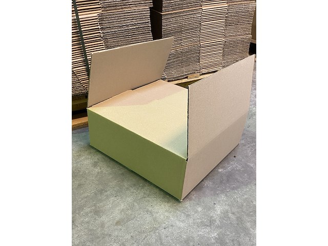 200 verzenddozen 39x39x14cm dubbelgolf bruin - afbeelding 2 van  3
