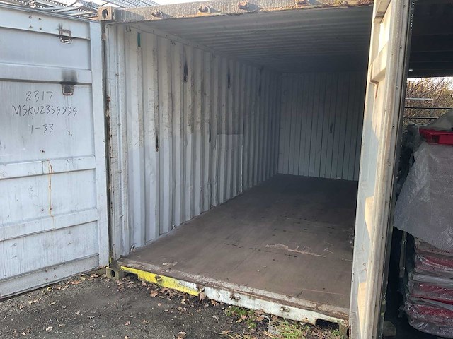 2000 - 2 x zeecontainer 20ft met overkapping ertussen - afbeelding 10 van  15