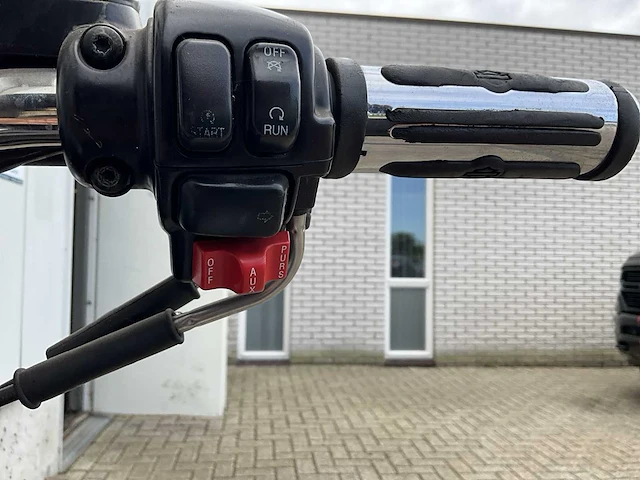 2000 - harley davidson - tour - flhpi - road king police edition motorfiets met lichte schade - afbeelding 1 van  22