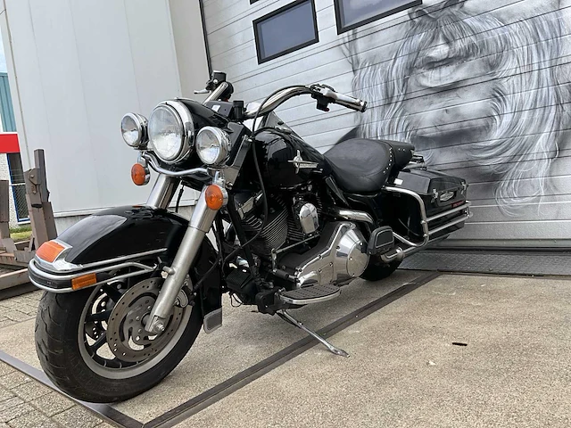 2000 - harley davidson - tour - flhpi - road king police edition motorfiets met lichte schade - afbeelding 18 van  22