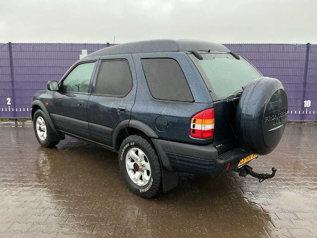 2000 - opel - frontera - 2.2-16v dti ltd - bedrijfswagen - afbeelding 2 van  2