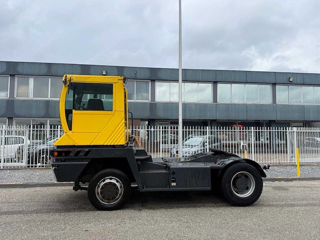 2000 - terberg - rt 250 terminal trekker - various internal transport - afbeelding 1 van  7