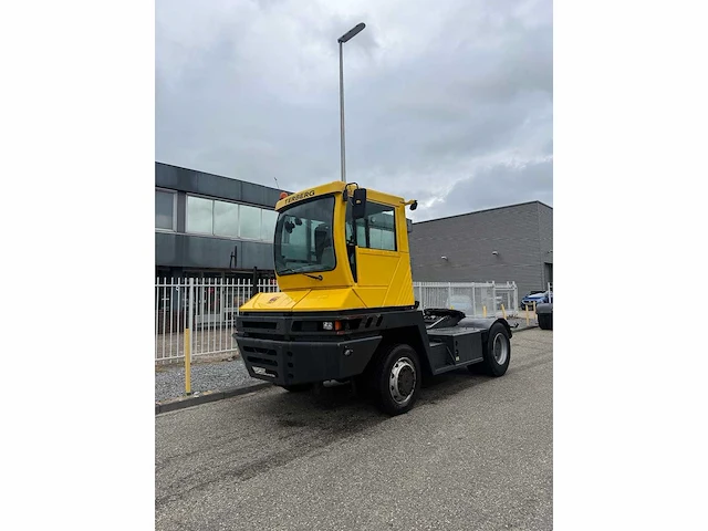 2000 - terberg - rt 250 terminal trekker - various internal transport - afbeelding 2 van  7