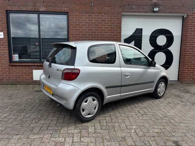 2000 - toyota - yaris - 1.3-16v vvt-i sol - 90-fp-xf - afbeelding 1 van  8