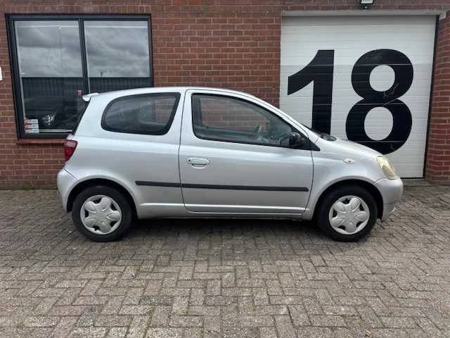 2000 - toyota - yaris - 1.3-16v vvt-i sol - 90-fp-xf - afbeelding 16 van  19