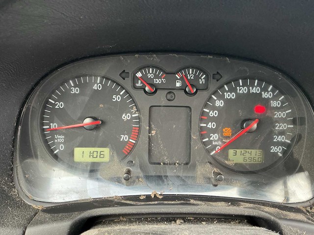 2000 - volkswagen - golf - 1.6-16v trendline - personenauto - afbeelding 10 van  10