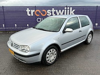 2000 - volkswagen - golf - 1.6-16v trendline - personenauto - afbeelding 1 van  10