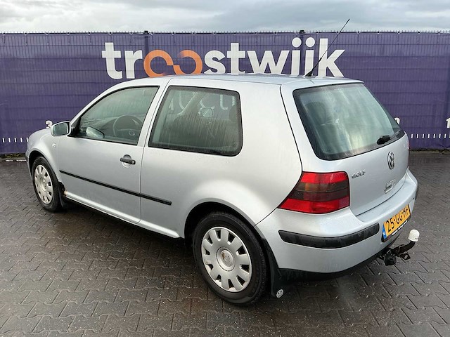 2000 - volkswagen - golf - 1.6-16v trendline - personenauto - afbeelding 3 van  10