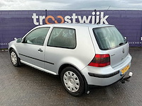 2000 - volkswagen - golf - 1.6-16v trendline - personenauto - afbeelding 3 van  10