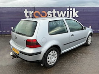2000 - volkswagen - golf - 1.6-16v trendline - personenauto - afbeelding 5 van  10