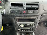 2000 - volkswagen - golf - 1.6-16v trendline - personenauto - afbeelding 9 van  10