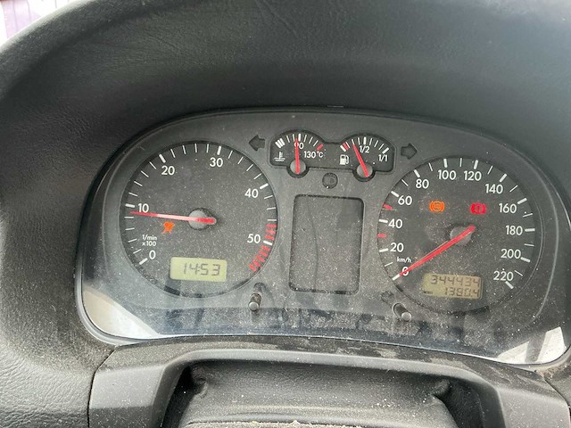 2000 - volkswagen - golf - 1.9 tdi comfortline - personenauto - afbeelding 2 van  11