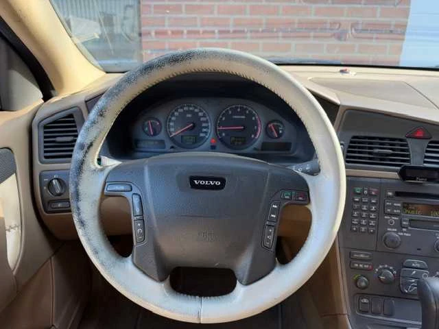 2000 - volvo - v70 cross country - 2.4 t prestige line automaat- 18-ft-dg - afbeelding 2 van  25