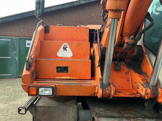 2000 atlas 1404 banden graafmachine - afbeelding 11 van  28