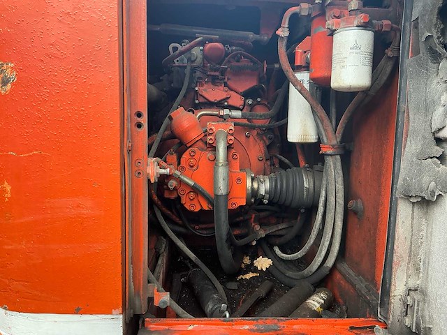 2000 atlas 1404 banden graafmachine - afbeelding 12 van  28