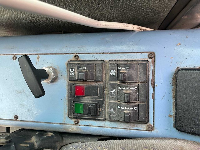 2000 atlas 1404 banden graafmachine - afbeelding 24 van  28