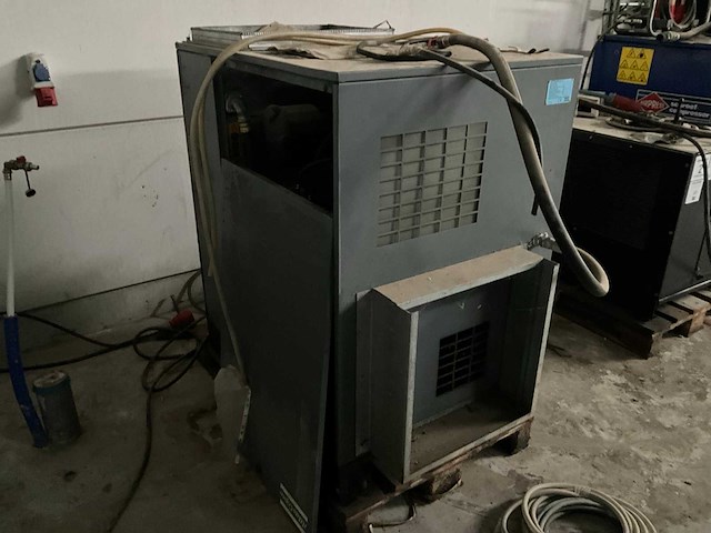 2000 atlas copco ga11 schroefcompressor - afbeelding 5 van  7