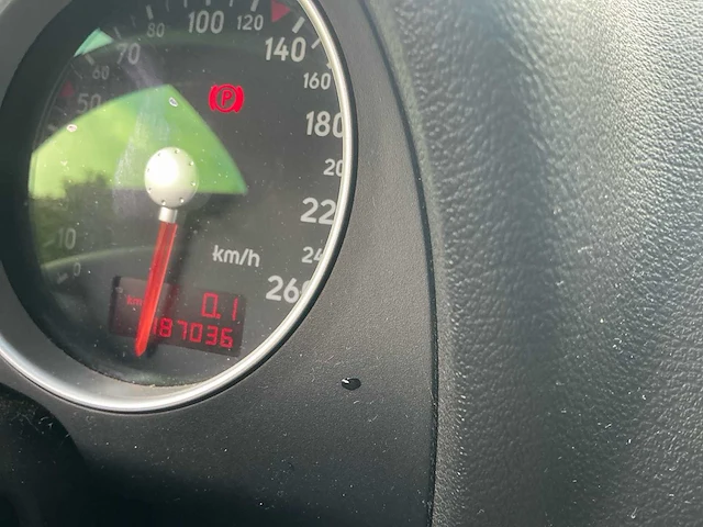 2000 audi tt roadster 1.8 5v turbo personenauto - afbeelding 13 van  40